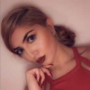 Meet your Posher, Wendy